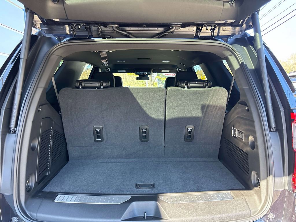 Used 2026 GMC Yukon Denali AWD/4WD image 13