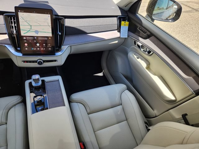 New 2026 Volvo XC90 T8 Ultra w/ Protection Package AWD/4WD image 12