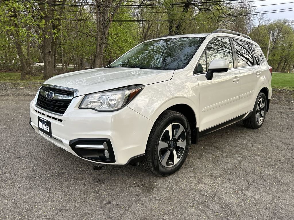 Used 2017 Subaru Forester 2.5i Limited AWD/4WD image 4