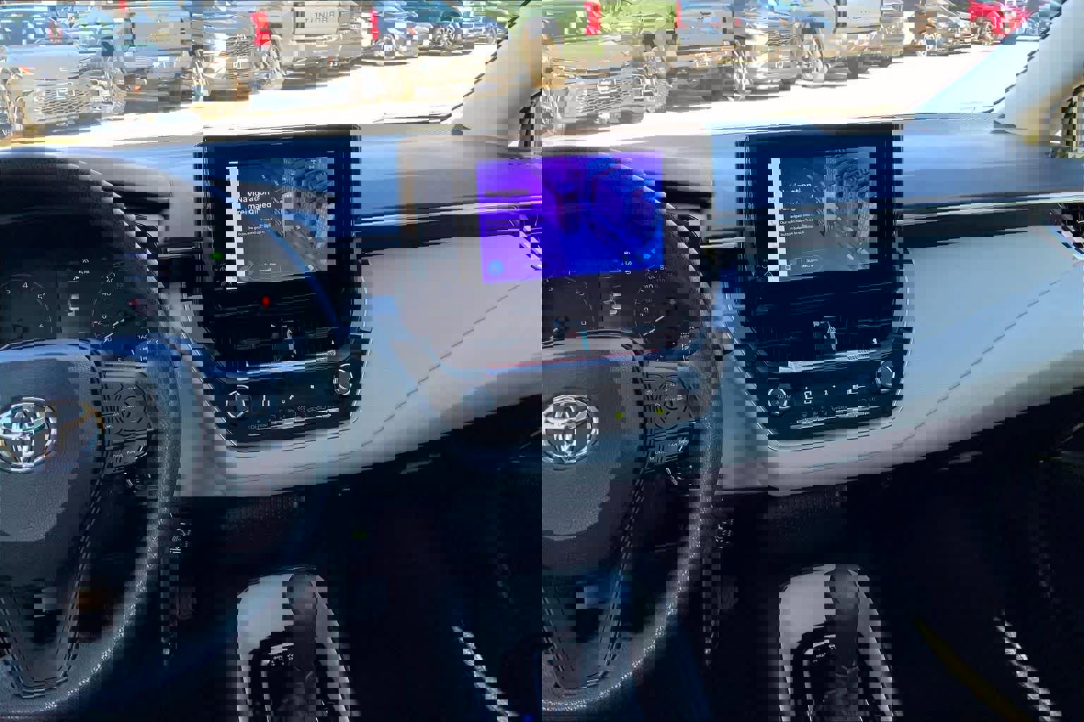 Used 2025 Toyota Corolla LE image 7