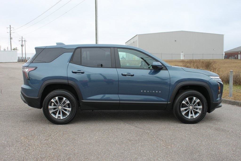 New 2026 Chevrolet Equinox LT w/ Convenience Package II image 18