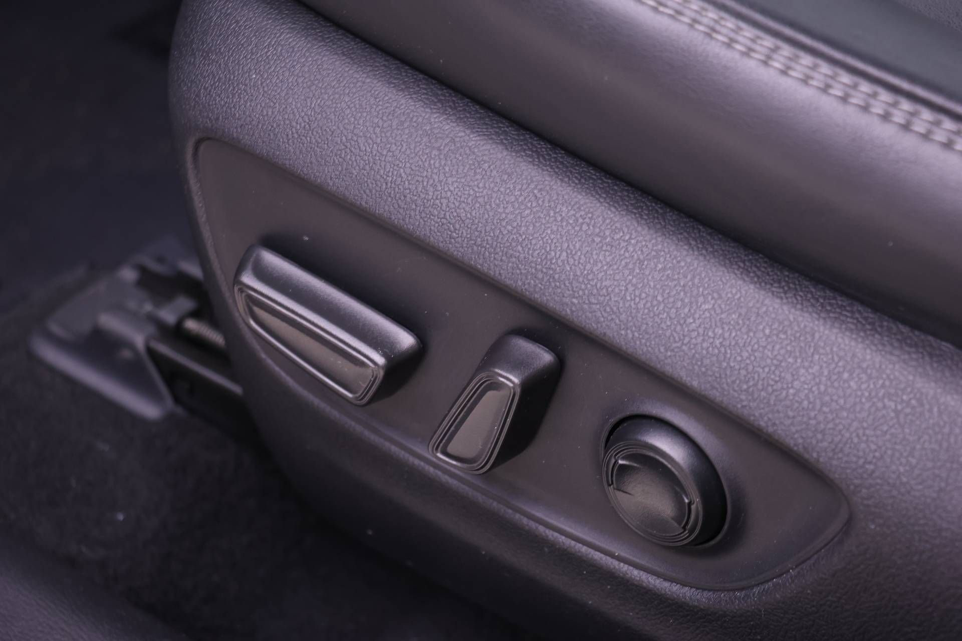 Certified 2021 Toyota RAV4 XLE Premium image 14