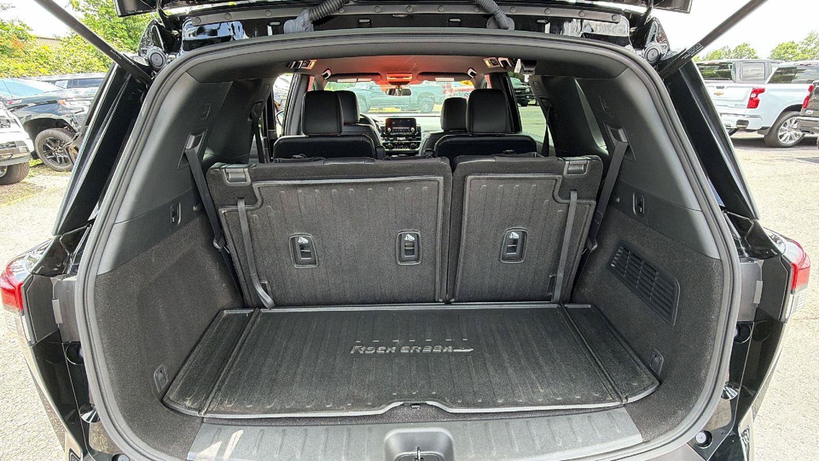 Used 2024 Nissan Pathfinder Rock Creek AWD/4WD image 10