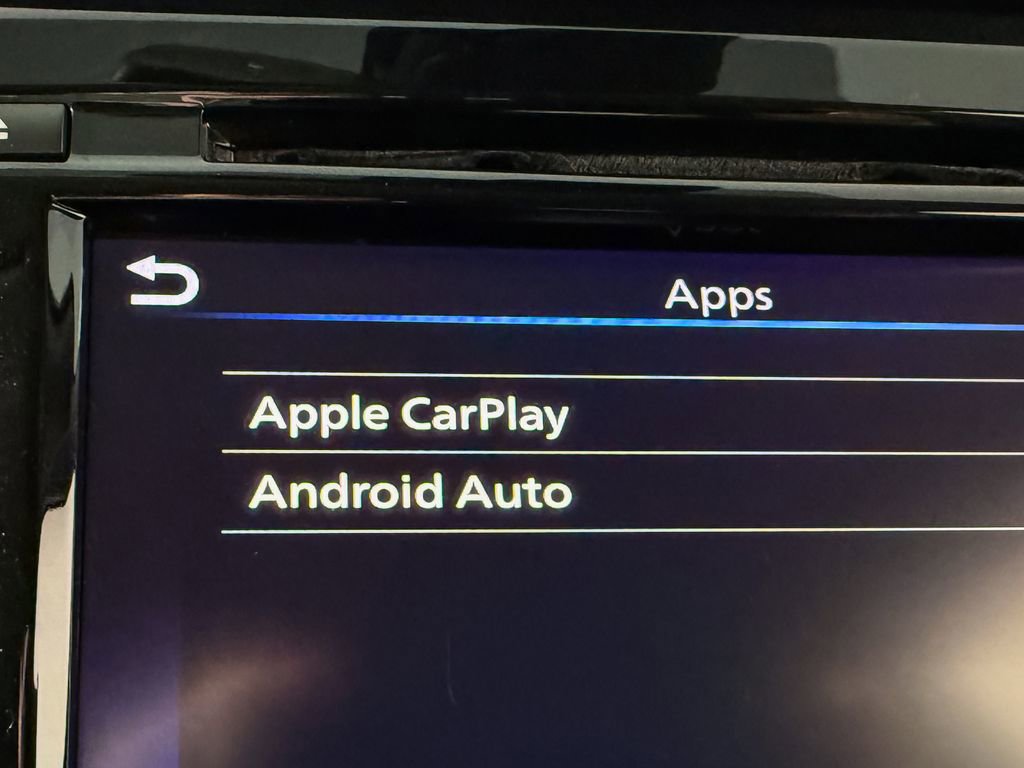 Used 2018 Nissan Rogue SL image 25