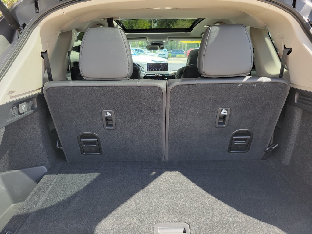 Used 2025 Acura MDX FWD image 8