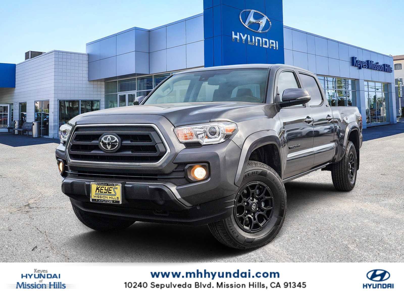 Used 2022 Toyota Tacoma SR5 image 1