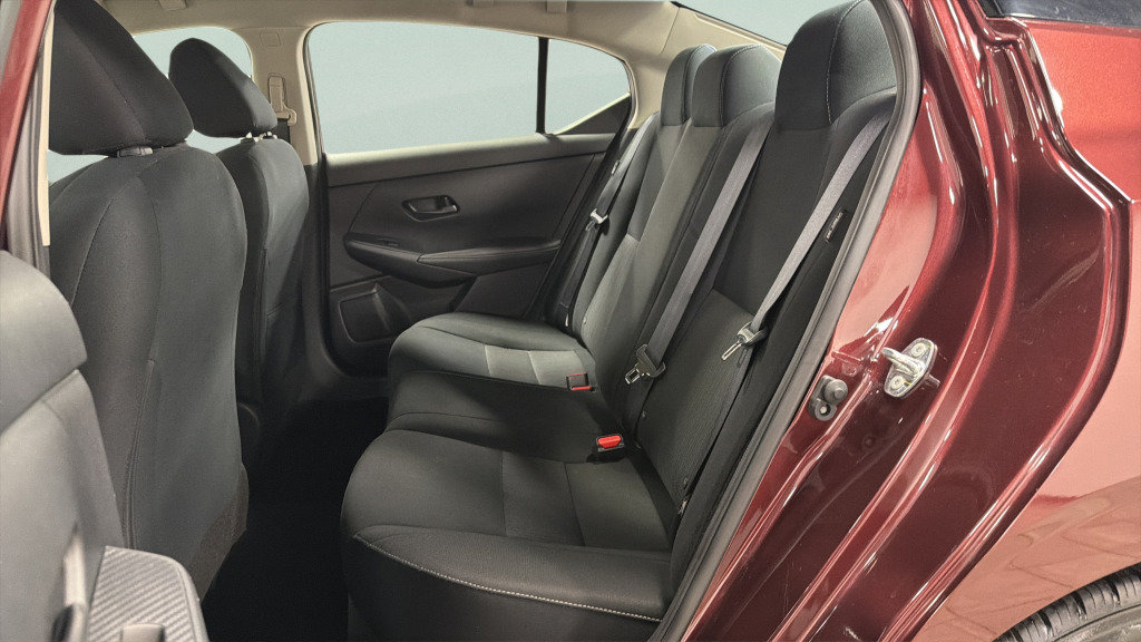 Used 2024 Nissan Sentra SV FWD image 34