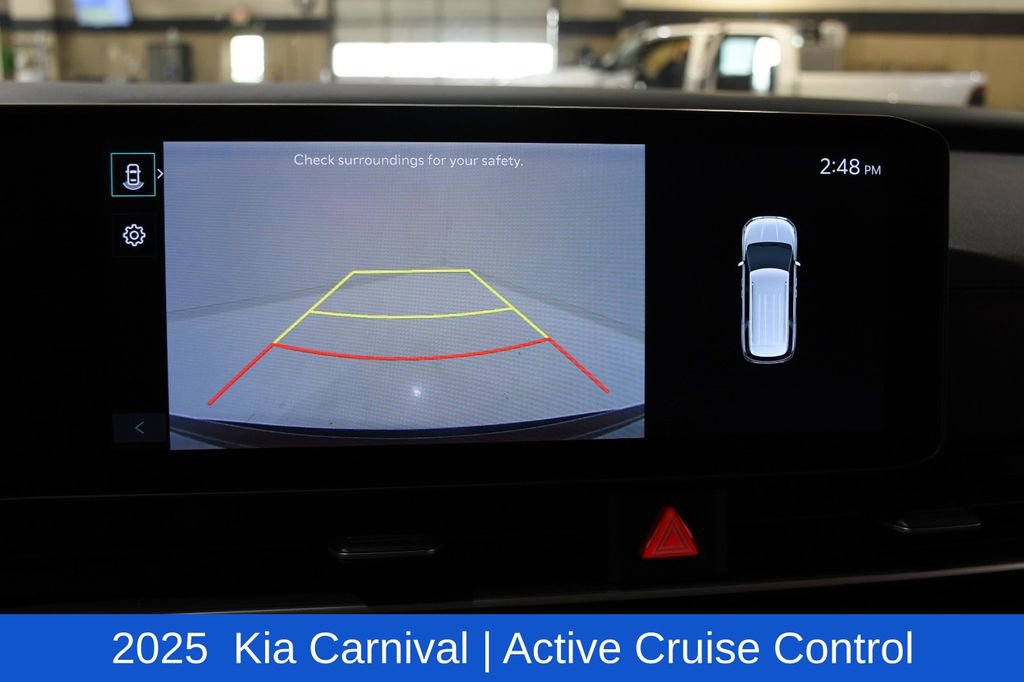 Used 2025 Kia Carnival FWD image 18