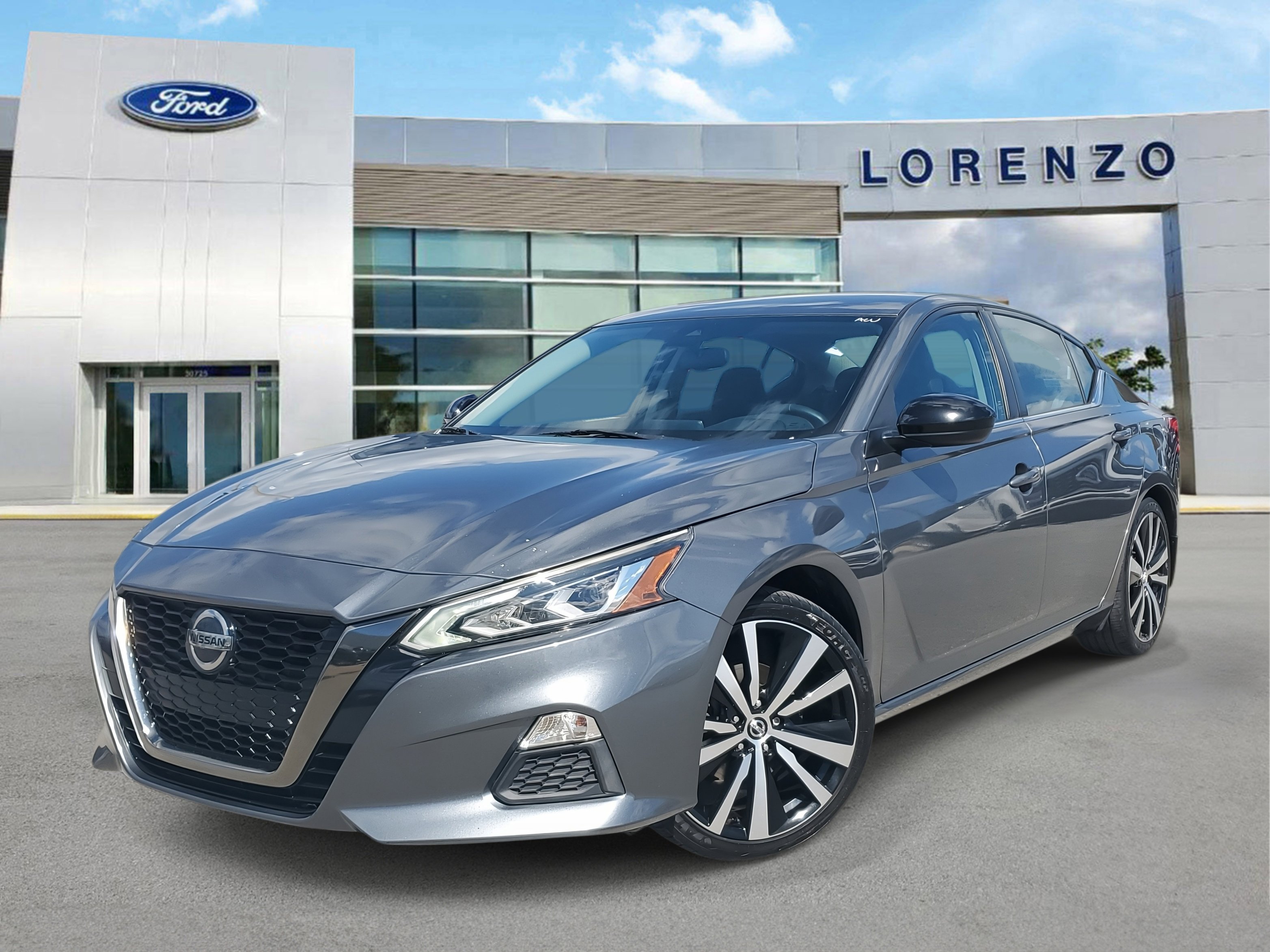 Used 2020 Nissan Altima 2.5 SR image 1