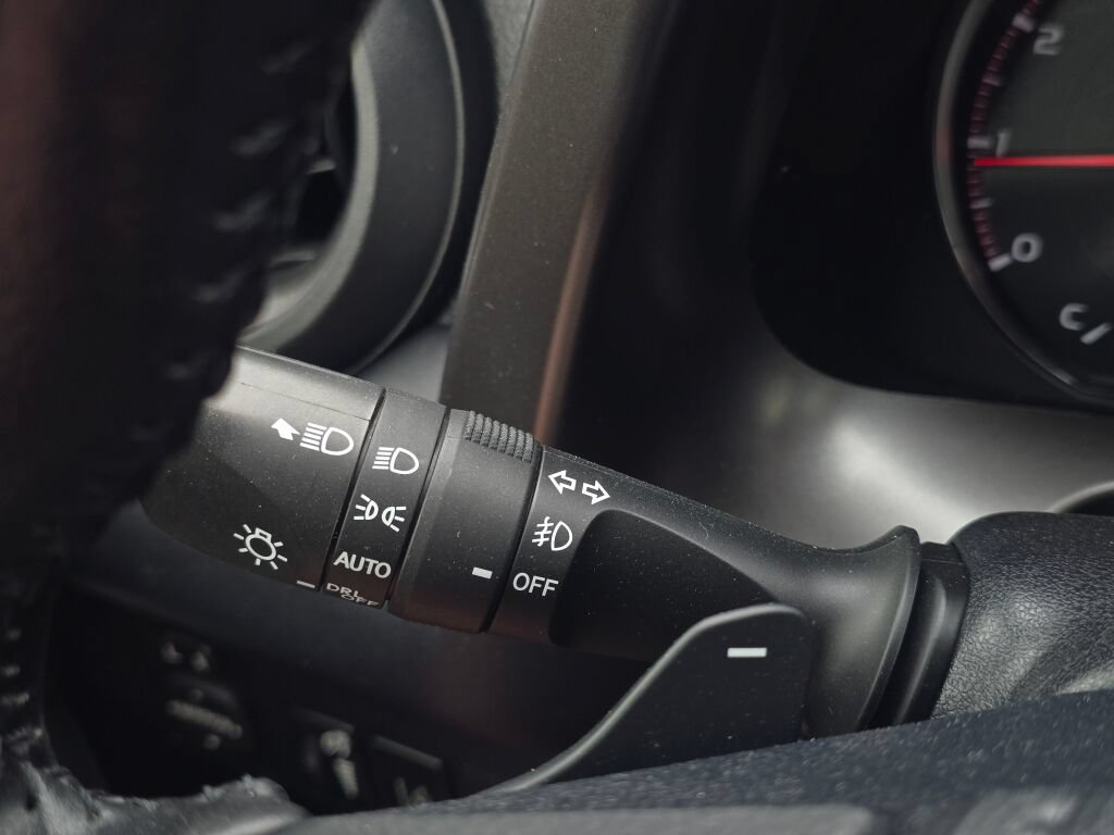 Used 2017 Toyota RAV4 SE AWD/4WD image 30