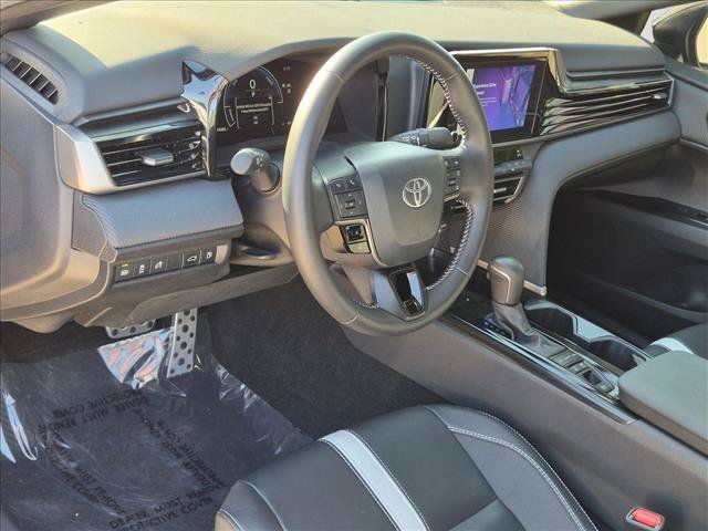 Certified 2025 Toyota Camry SE FWD image 9