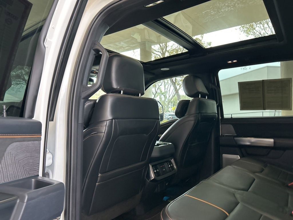 Used 2024 Ford F350 Platinum image 35