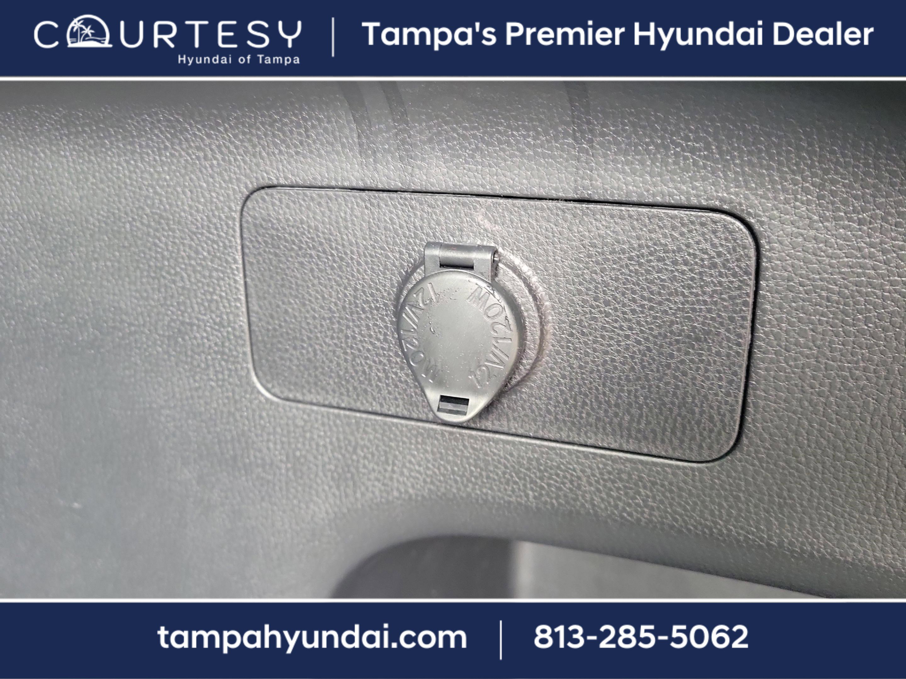 Used 2024 Toyota RAV4 XLE image 9