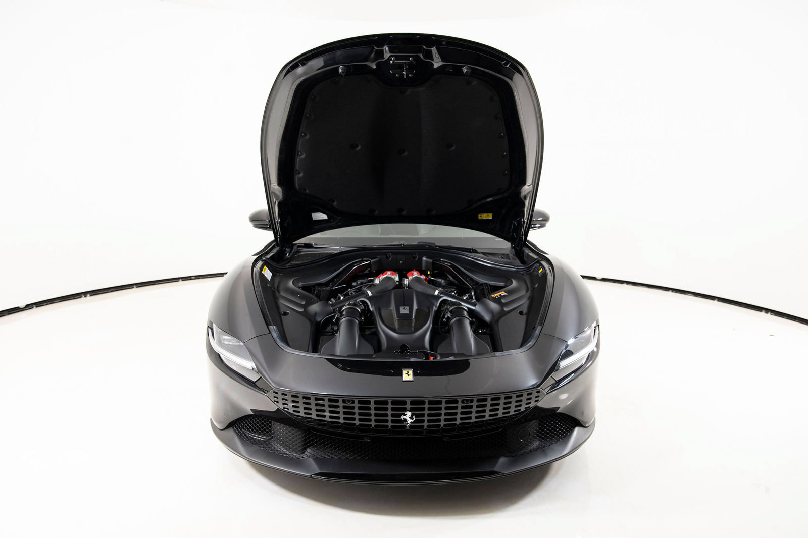 Certified 2022 Ferrari Roma RWD image 29