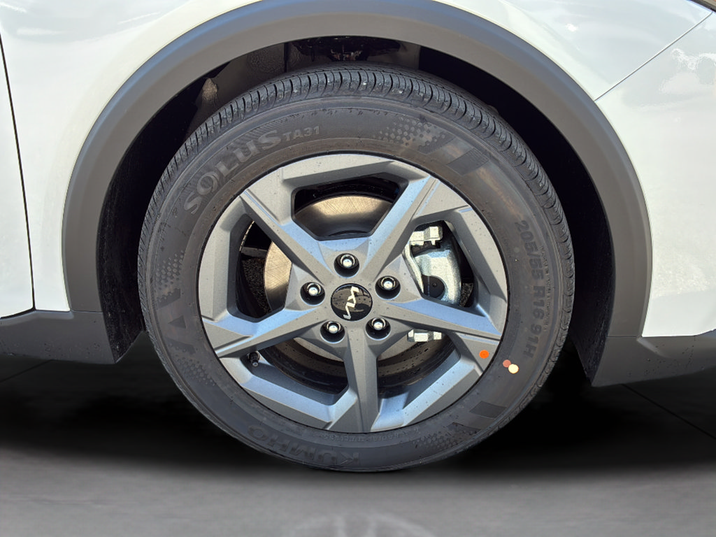 New 2026 Kia K4 FWD image 31