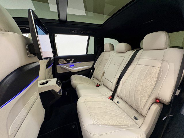 New 2026 Mercedes-Benz GLS 63 AMG 4MATIC image 24