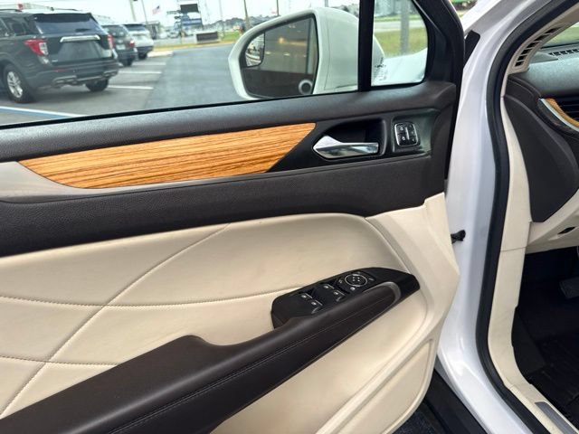 Used 2016 Lincoln MKC Select w/ Lincoln MKC Climate Package AWD/4WD image 10