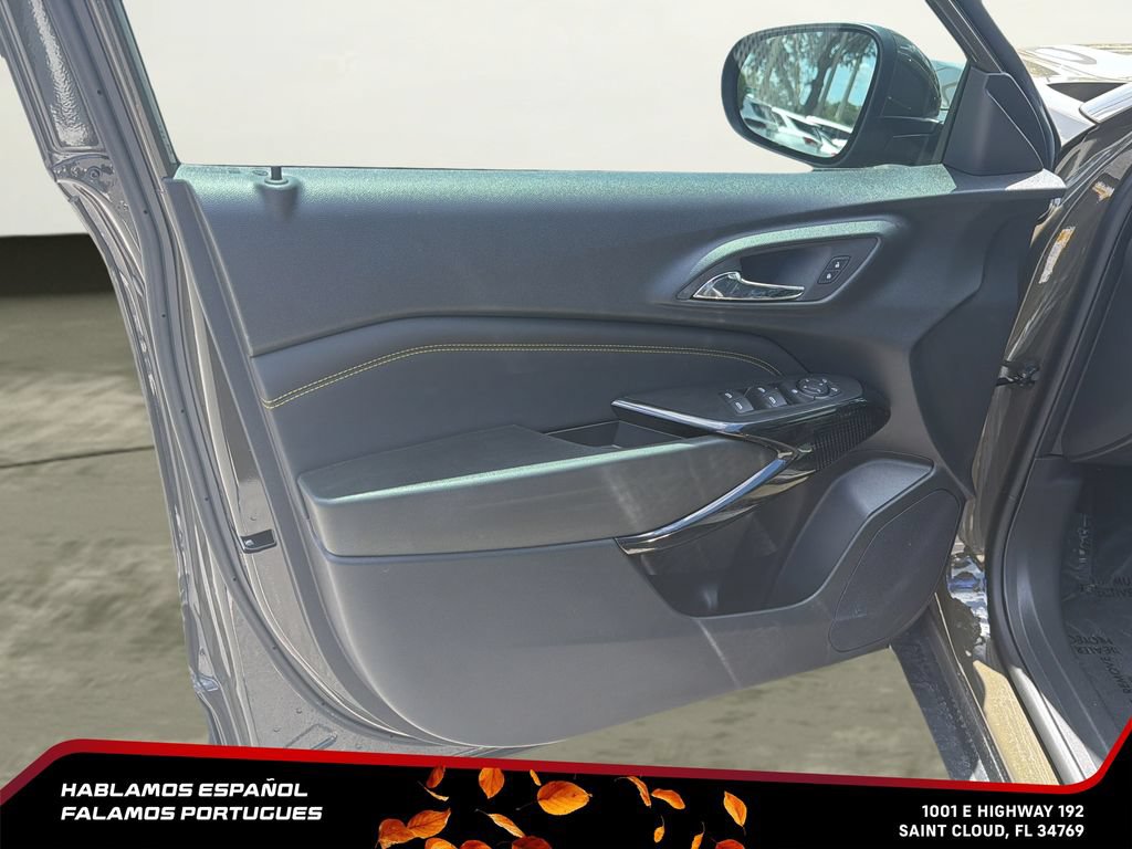 Used 2024 Chevrolet Trax LT w/ Driver Confidence Package FWD image 12
