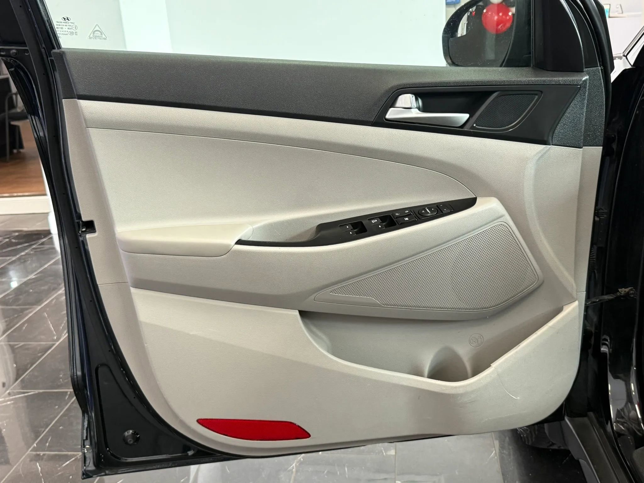 Used 2021 Hyundai Tucson SE image 7