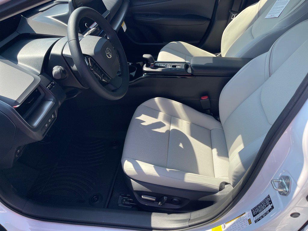 New 2026 Toyota Prius XLE FWD image 9