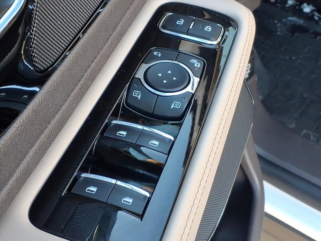 Used 2022 Lincoln Aviator Reserve w/ Equipment Group 201A image 13