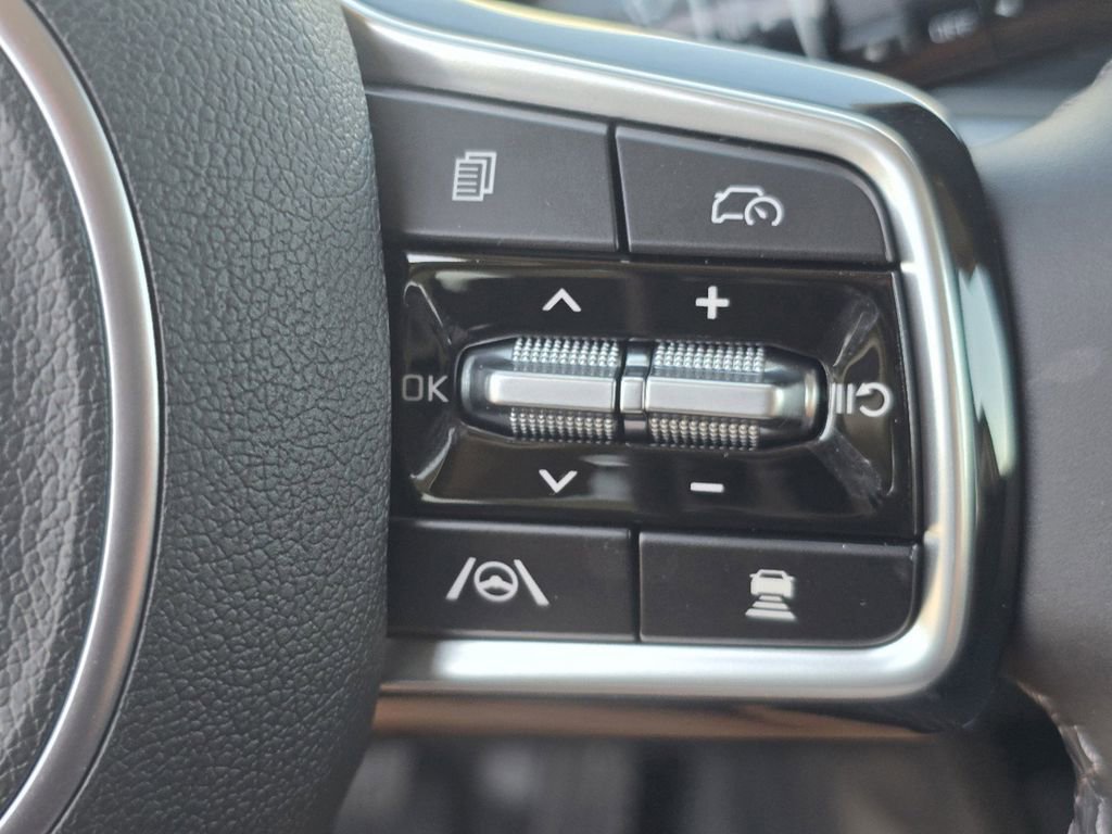 Certified 2025 Kia Sorento S w/ Panoramic Sunroof Package image 26