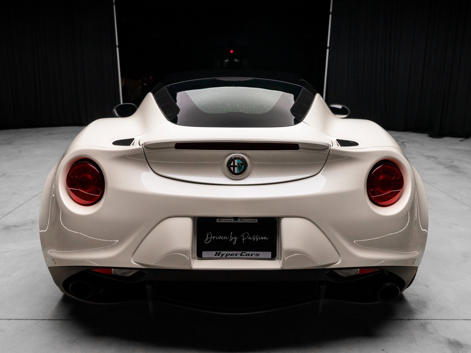 Used 2015 Alfa Romeo 4C Coupe w/ Leather Interior Group image 32