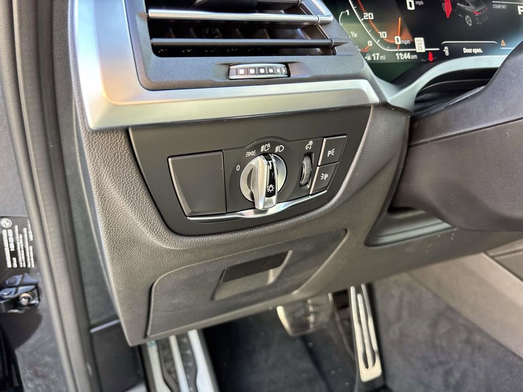 New 2025 BMW X4 M40i w/ Premium Package image 14