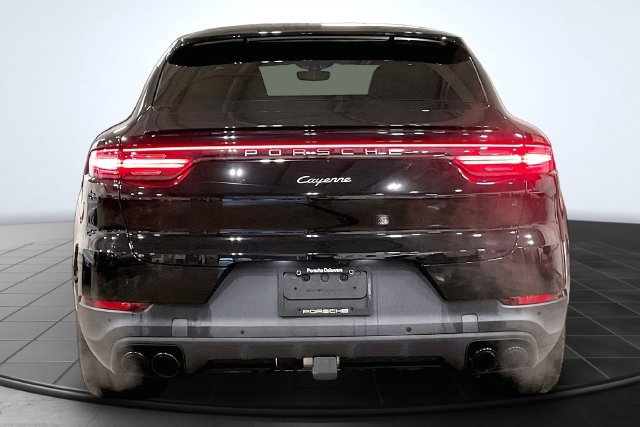 Used 2023 Porsche Cayenne Platinum Edition AWD/4WD image 4