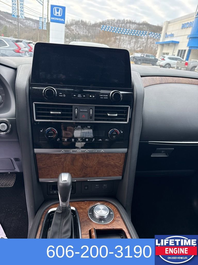 Used 2024 Nissan Armada SL w/ Captain's Chairs Package image 15