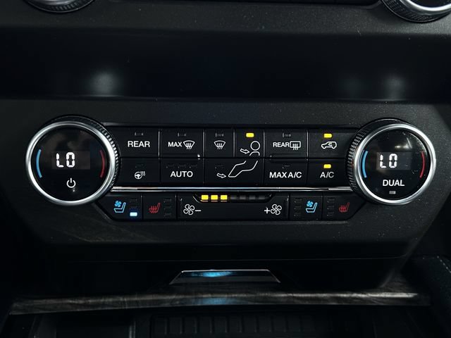 Used 2019 Ford Expedition Limited w/ Equipment Group 301A RWD image 22
