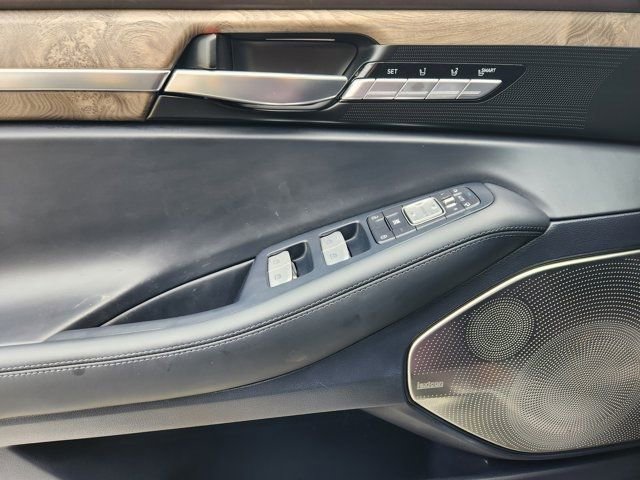 Used 2021 Genesis G90 3.3T Premium image 24