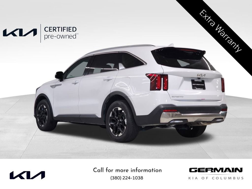 Used 2025 Kia Sorento S image 9