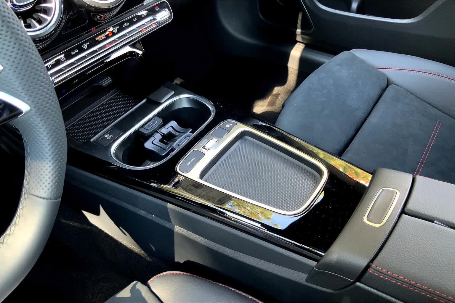 Certified 2025 Mercedes-Benz CLA 35 AMG 4MATIC image 7