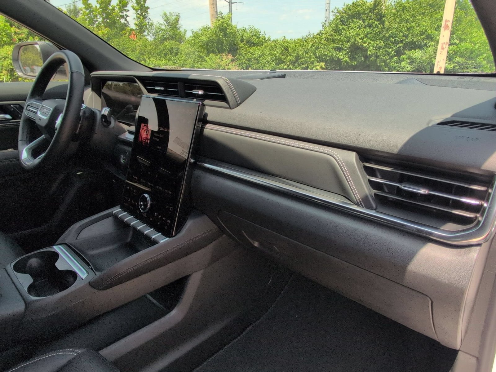 New 2026 GMC Terrain Elevation w/ Elevation Premium Package FWD image 31