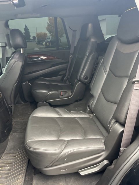 Used 2016 Cadillac Escalade Premium image 11