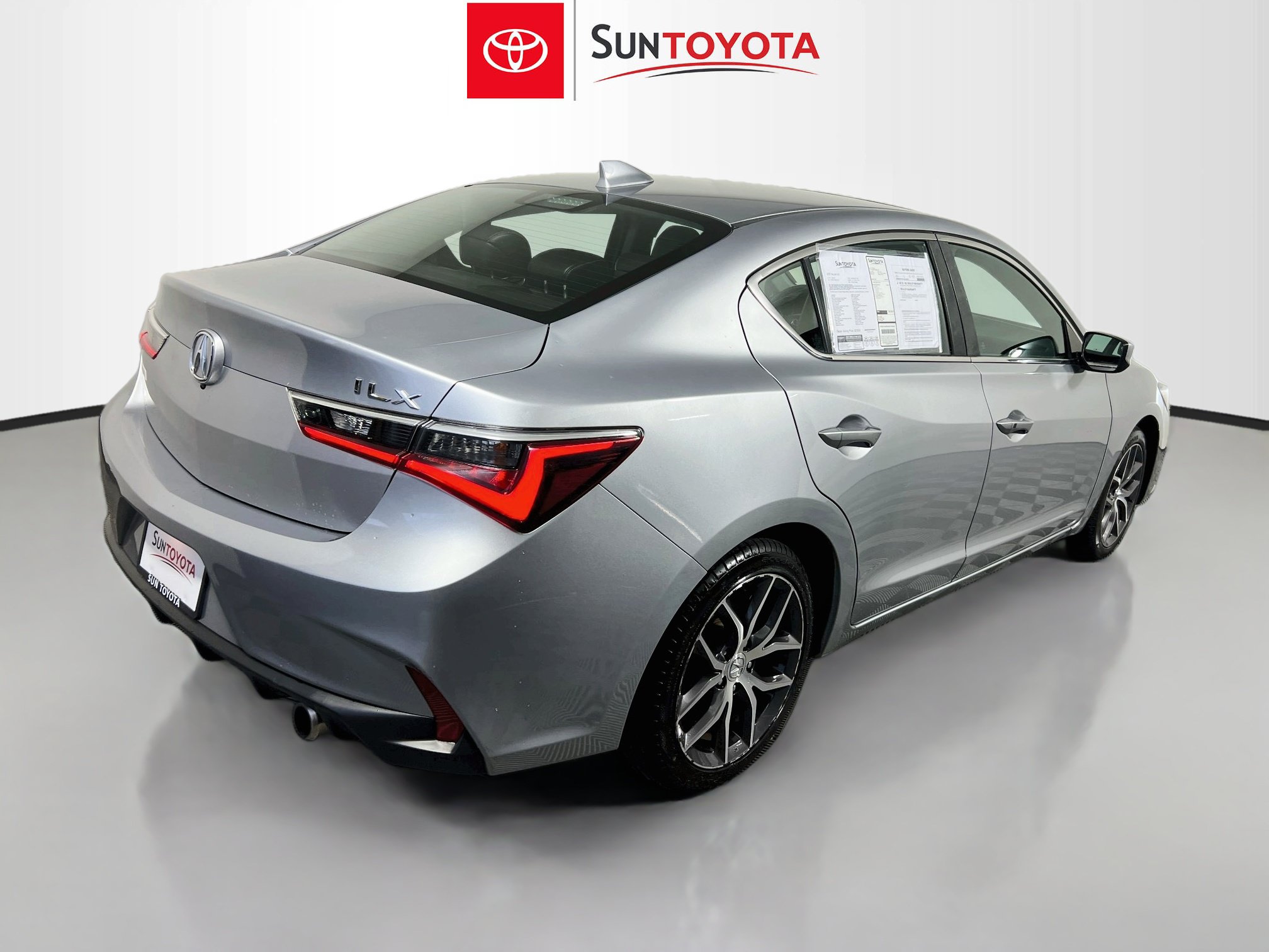 Used 2021 Acura ILX w/ Premium Package FWD image 4