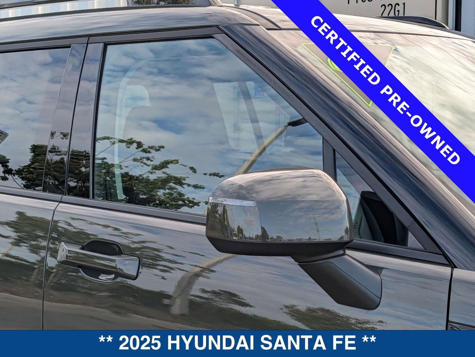 Used 2025 Hyundai Santa Fe SEL image 10