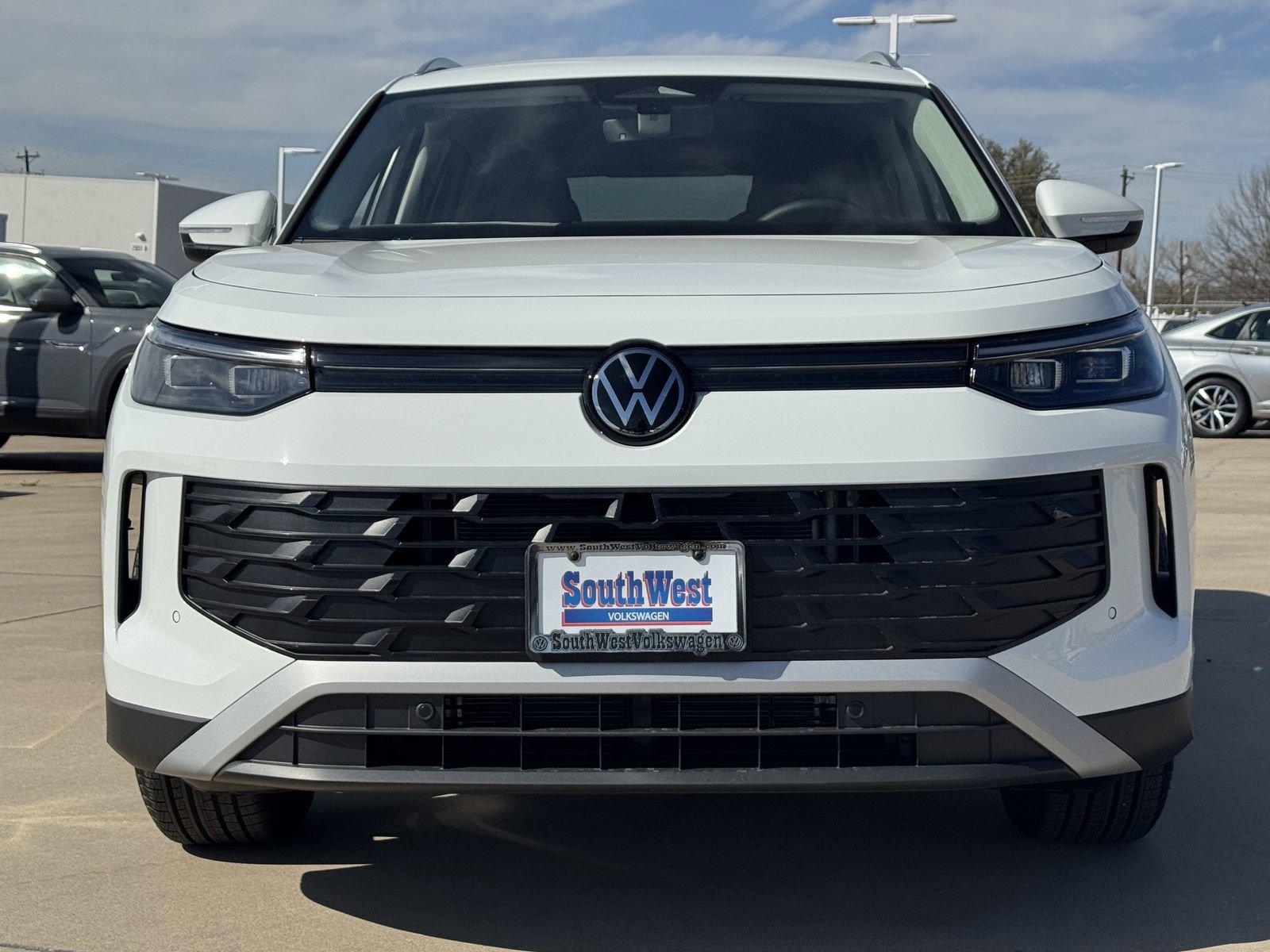 New 2026 Volkswagen Tiguan SE image 9