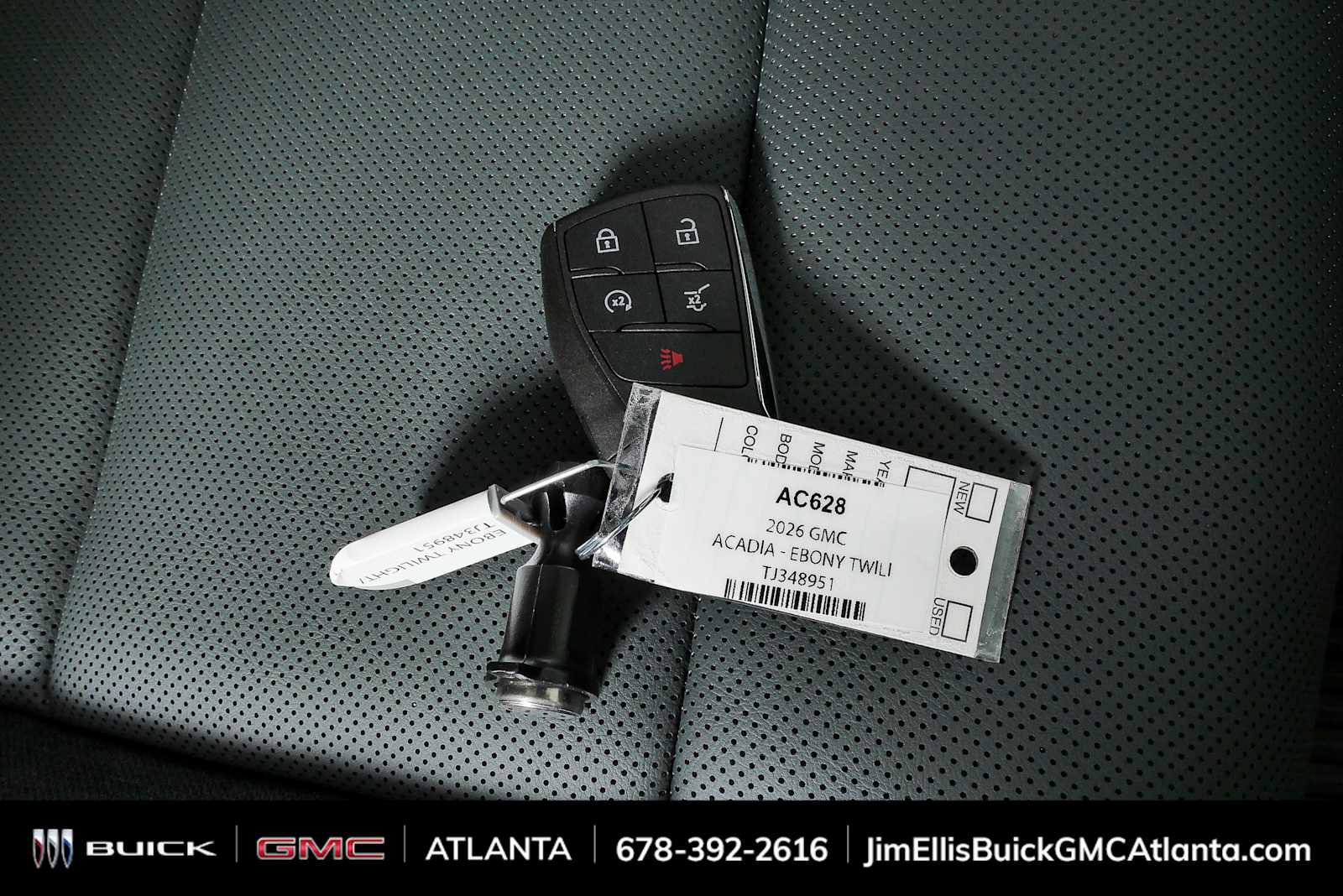 New 2026 GMC Acadia AT4 w/ Luxury Package AWD/4WD image 27