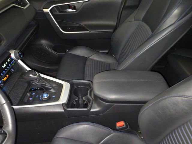 Used 2021 Toyota RAV4 XSE w/ XSE Grade Weather Package image 20