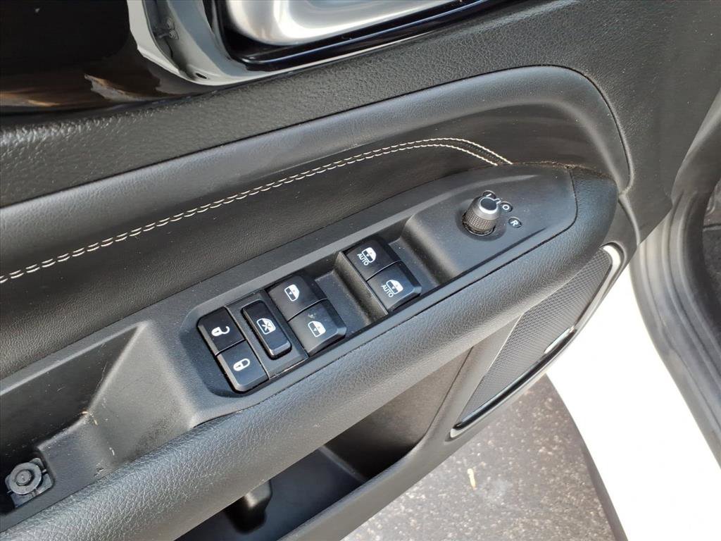 Used 2023 Jeep Compass High Altitude image 28