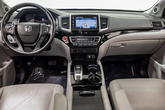 Used 2018 Honda Pilot Elite image 32
