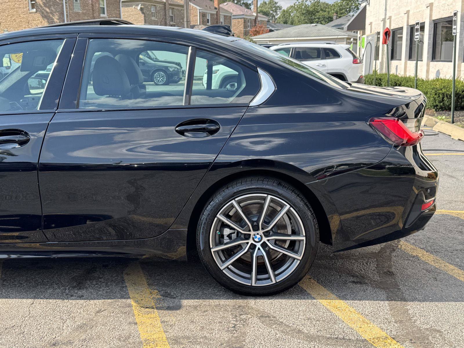 Used 2020 BMW 330i Sedan RWD image 3