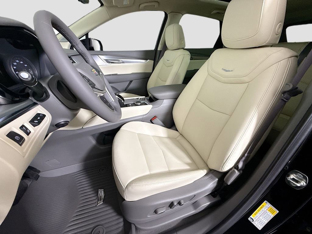 New 2025 Cadillac XT5 Premium Luxury w/ Technology Package AWD/4WD image 21