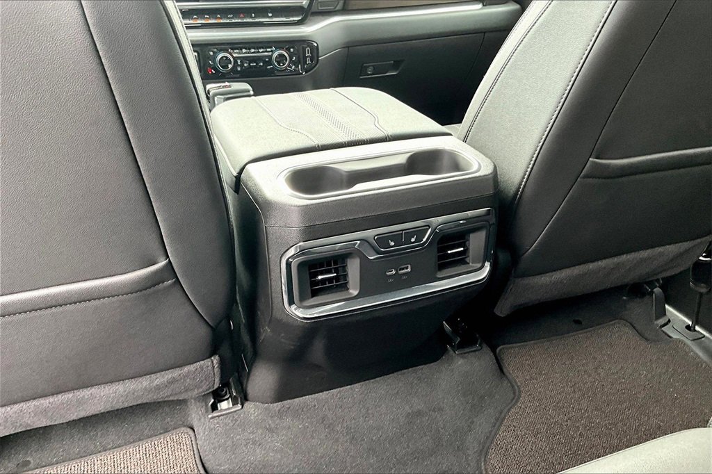 Used 2026 Chevrolet Silverado 1500 High Country w/ Technology Package image 13