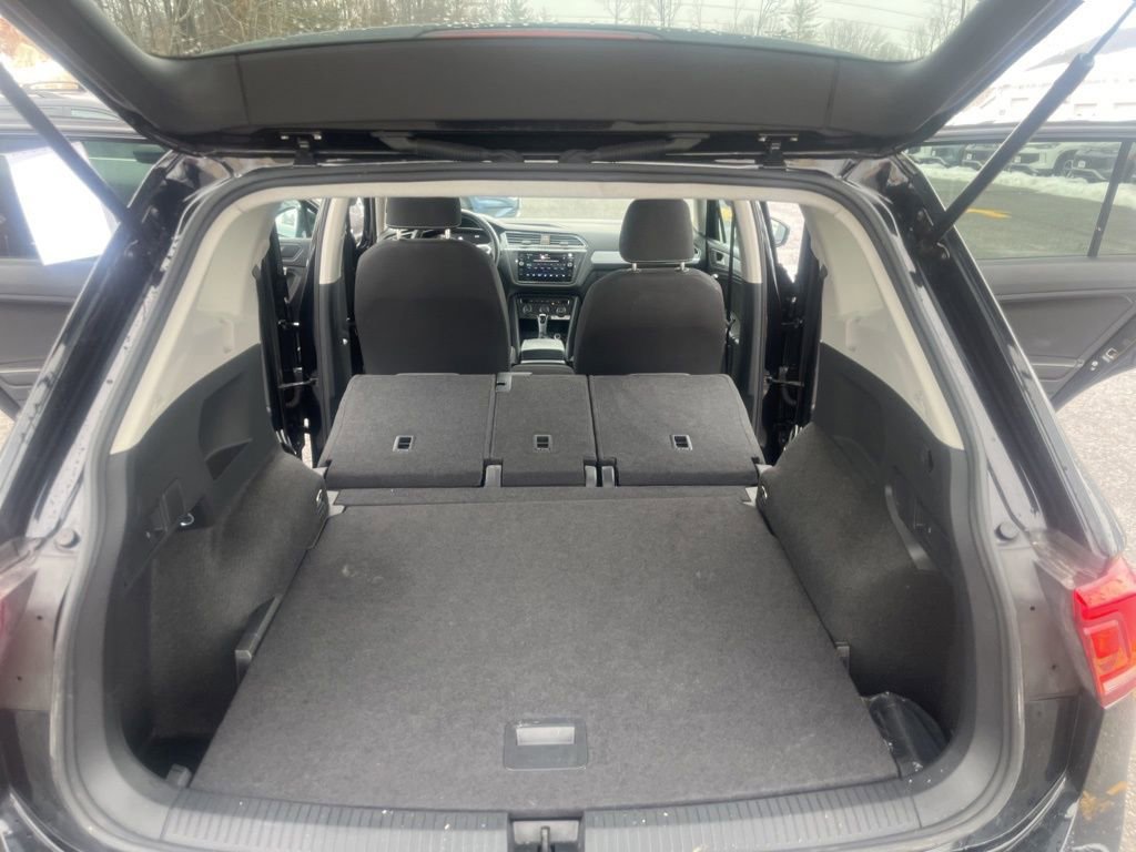 Used 2024 Volkswagen Tiguan S image 17