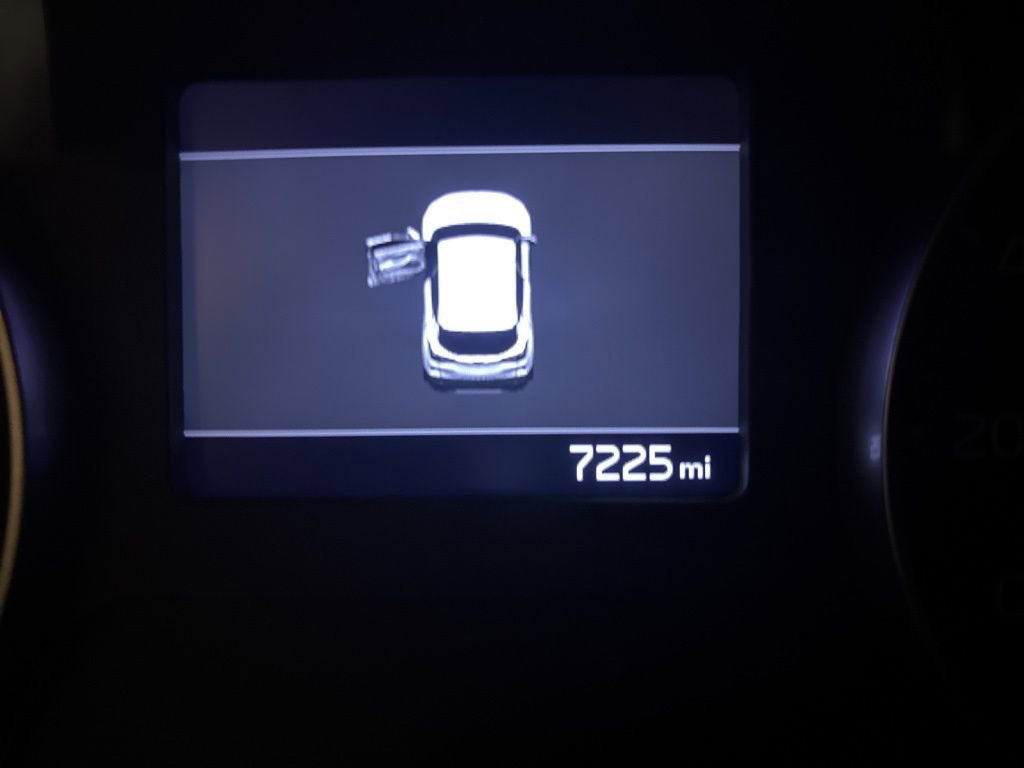 Used 2023 Kia Seltos LX image 14