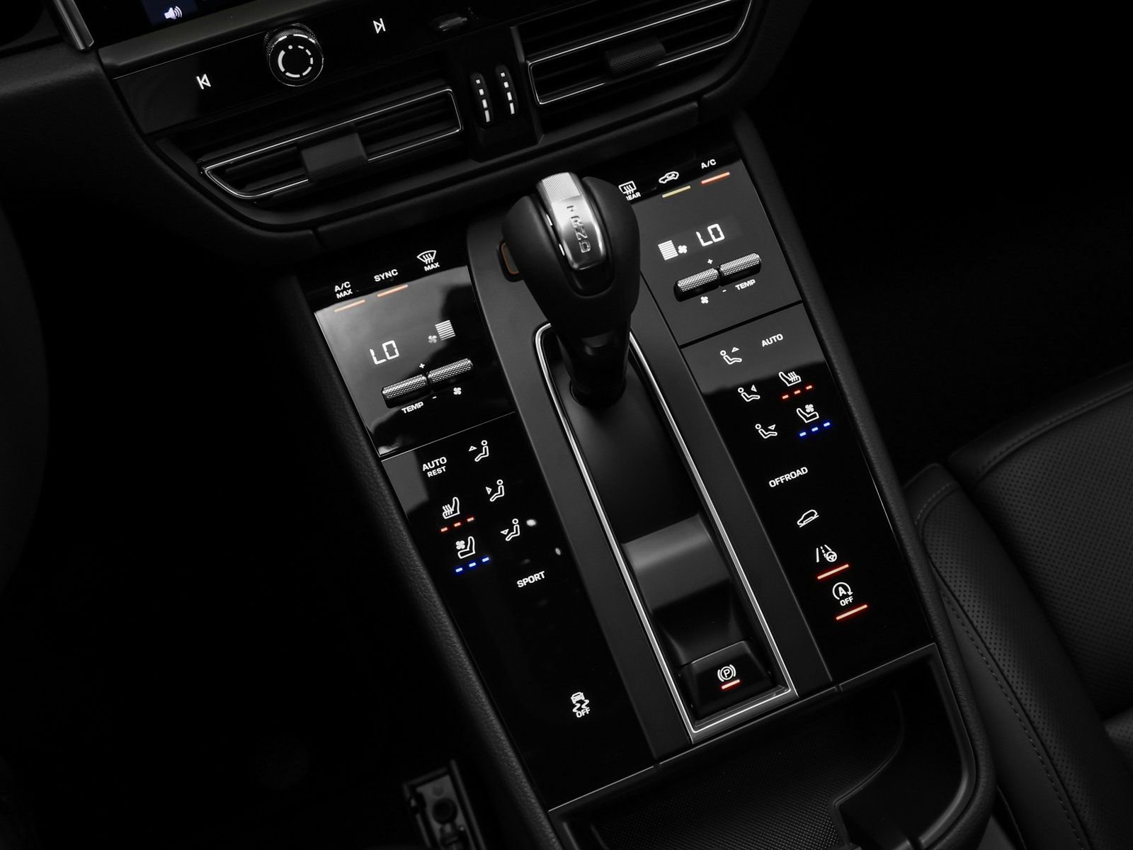 Certified 2025 Porsche Macan image 31