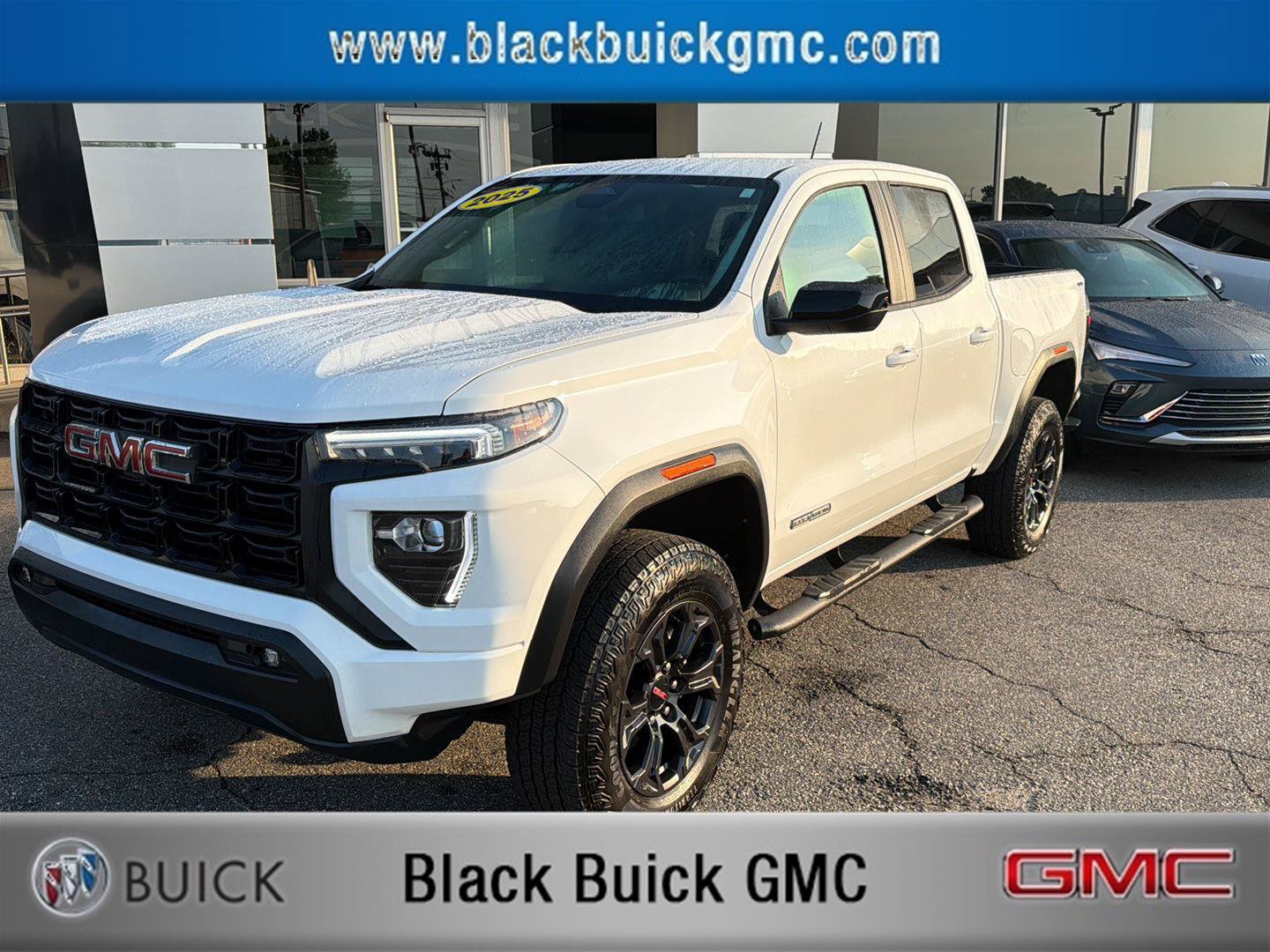 Used 2025 GMC Canyon Elevation w/ Convenience Package AWD/4WD image 1